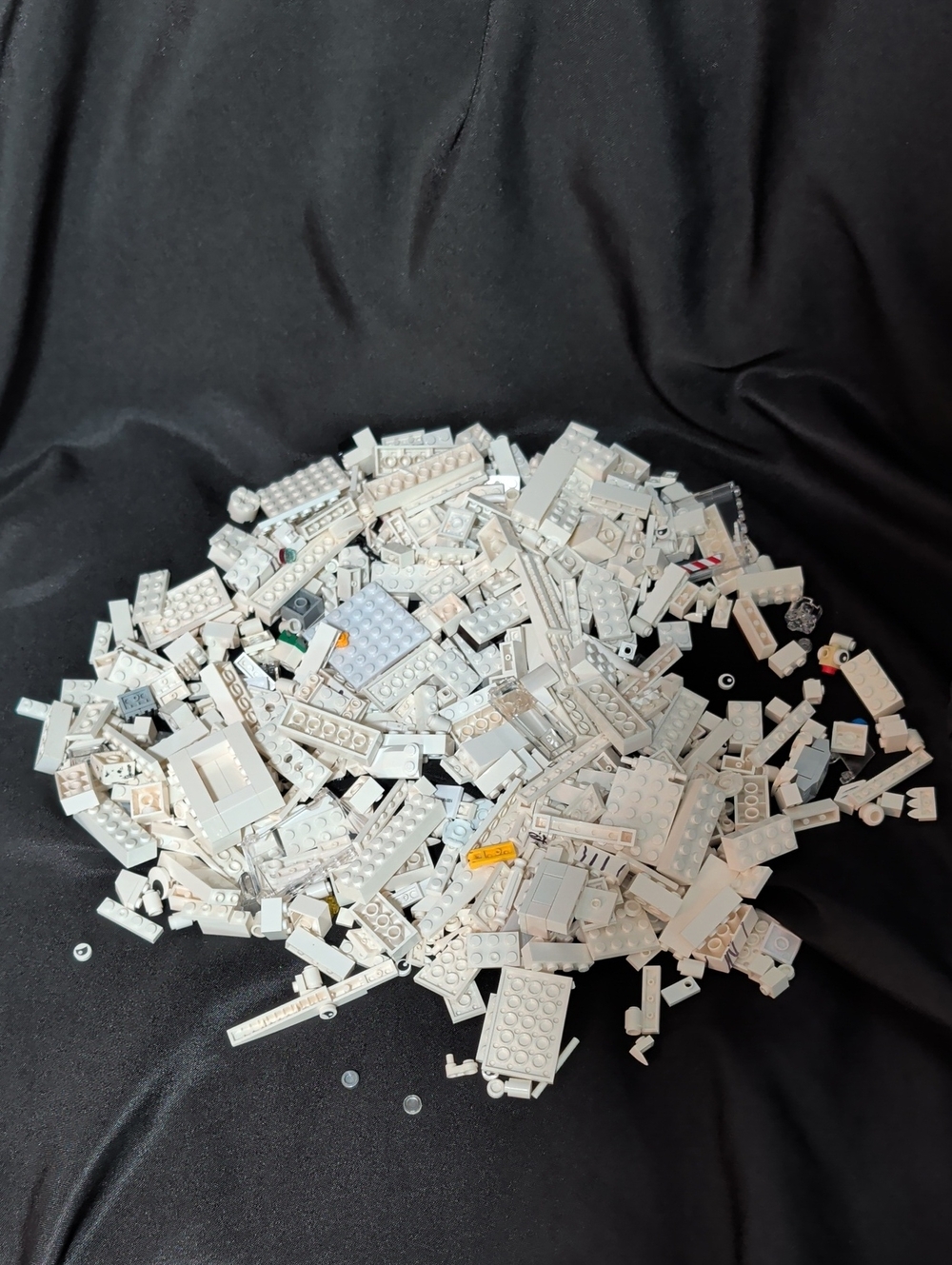 Lego Lot 1.5 Pounds Of Loose White Bricks